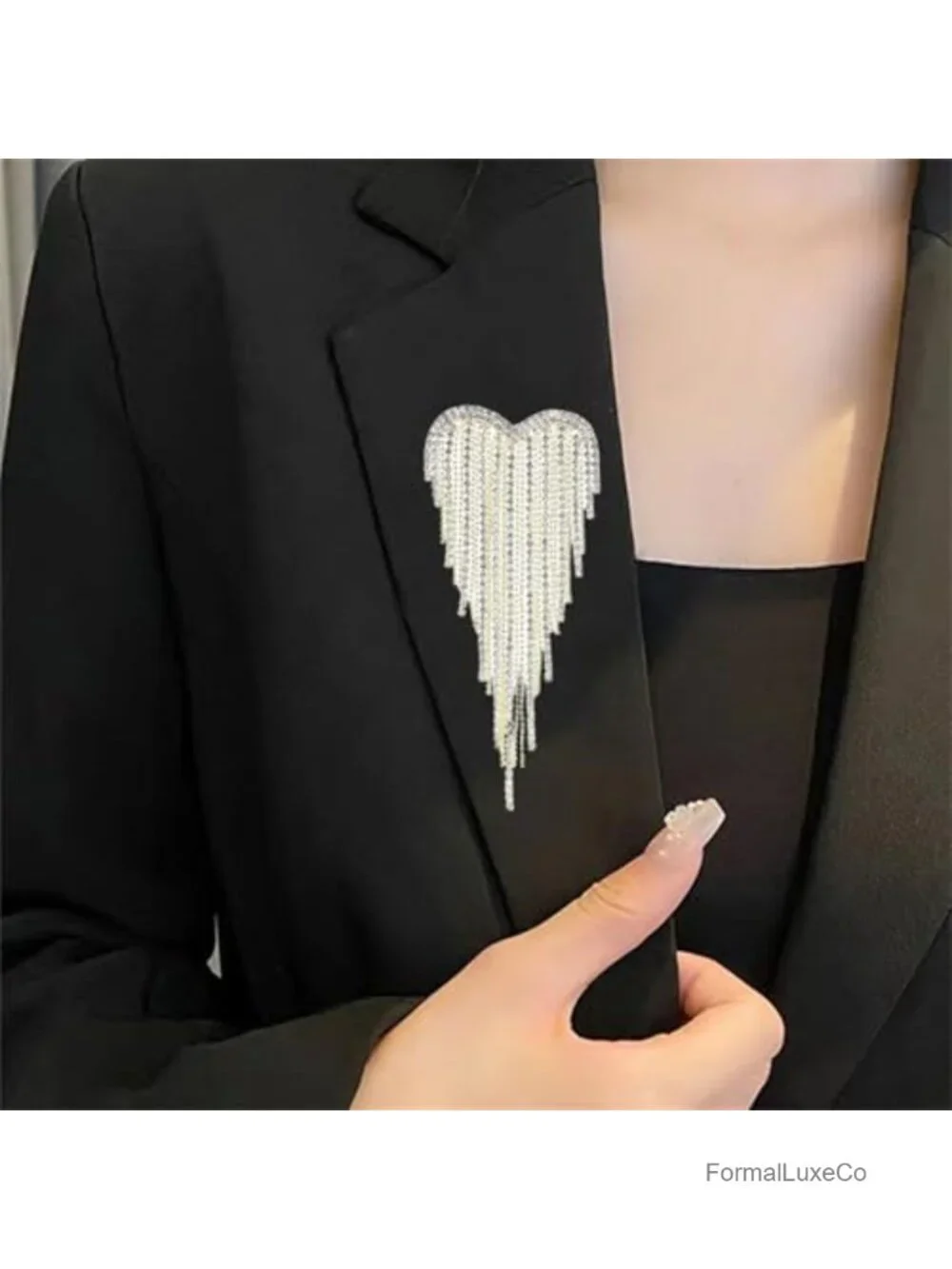 Elegant Red Heart Rhinestone Brooch Pin Women Vintage Crystal Tassel Dress